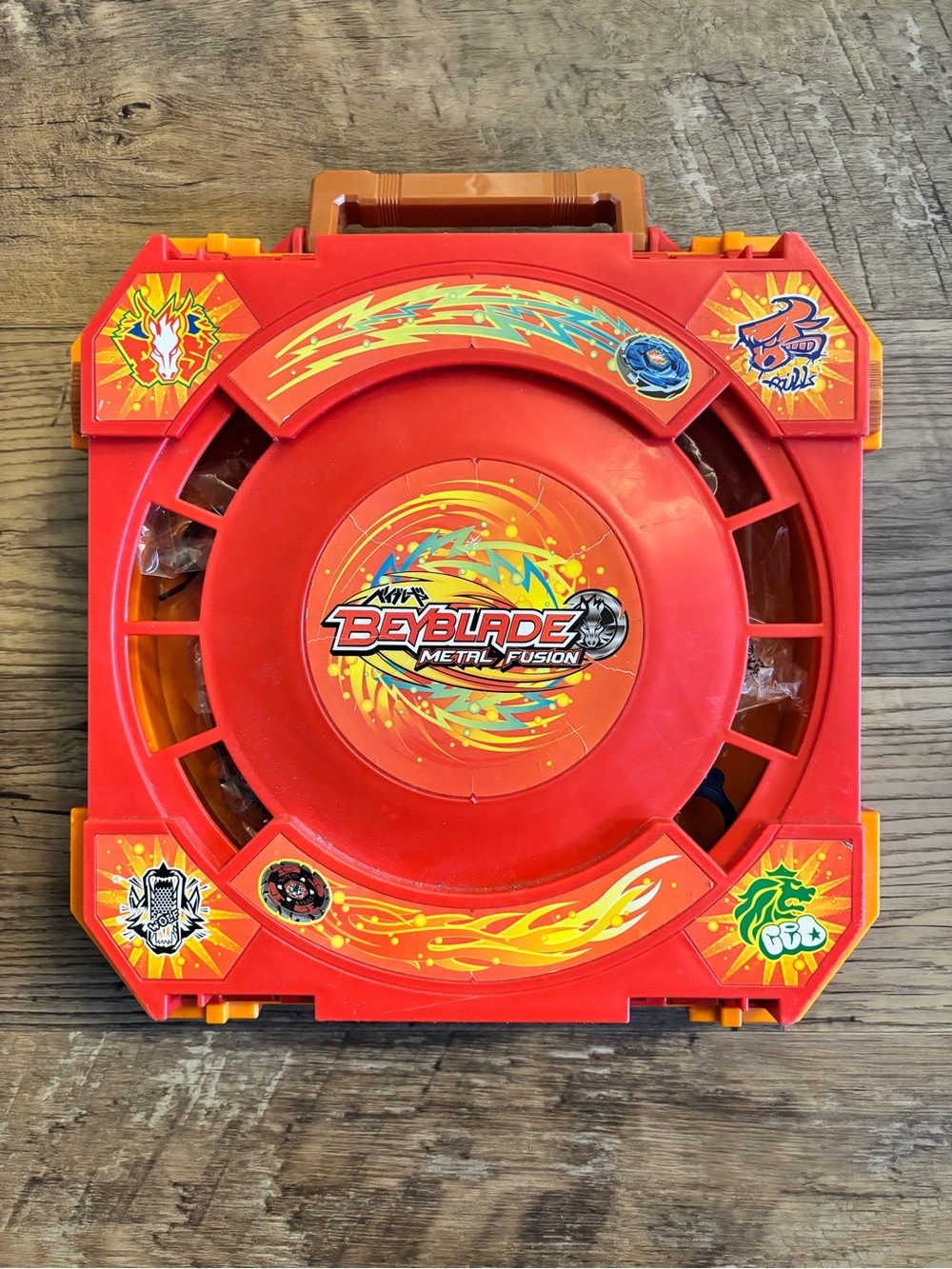 Beyblade Metal Fusion Stadium Set with Battle Tops